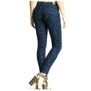 Big Star Alex Skinny Jeans 25 Mid-Rise Stretch Denim with Blue Geometric Buckle